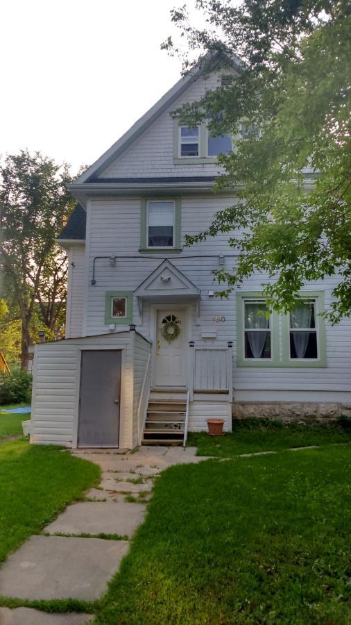 Hansen Guest house Winnipeg